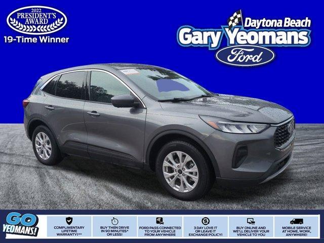 used 2024 Ford Escape car, priced at $25,999