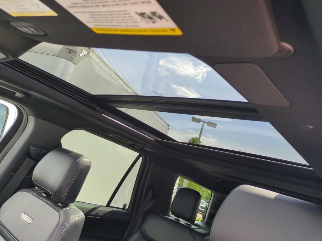 new 2025 Ford Expedition car, priced at $82,970