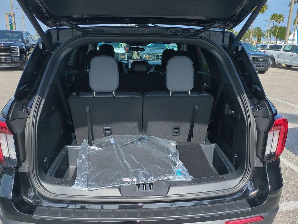 new 2025 Ford Explorer car, priced at $47,045