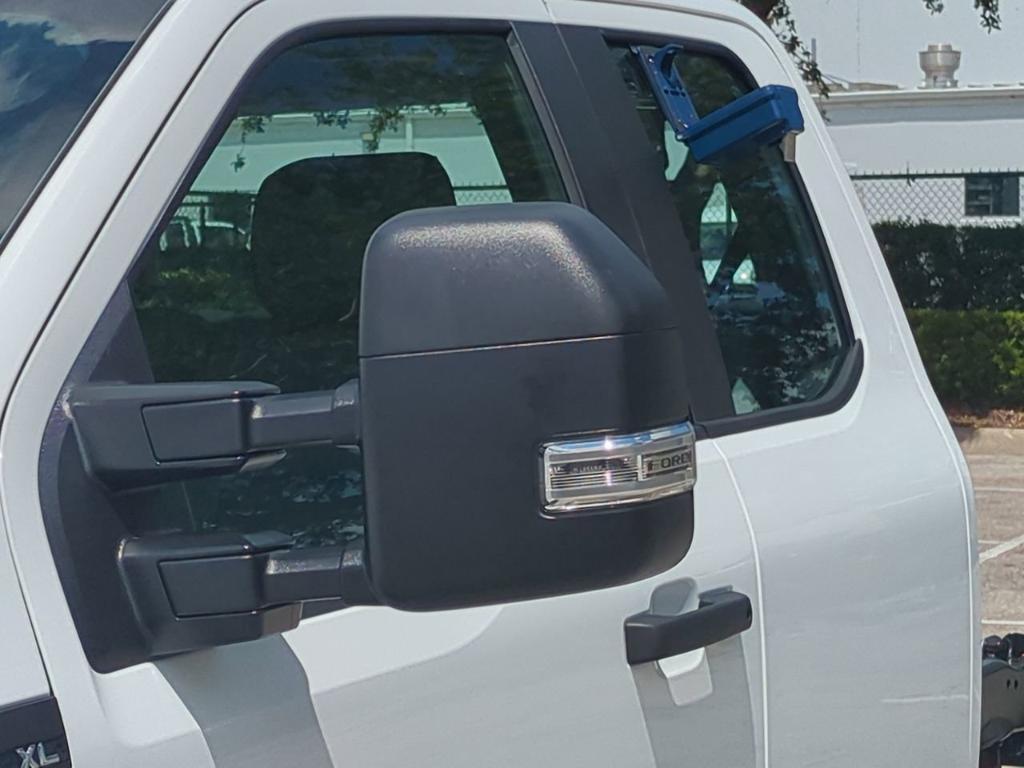 new 2025 Ford F-250 car, priced at $50,835