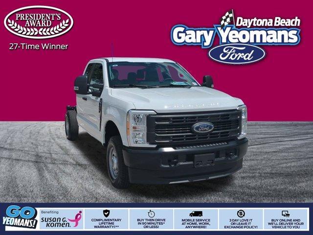 new 2025 Ford F-250 car, priced at $60,359