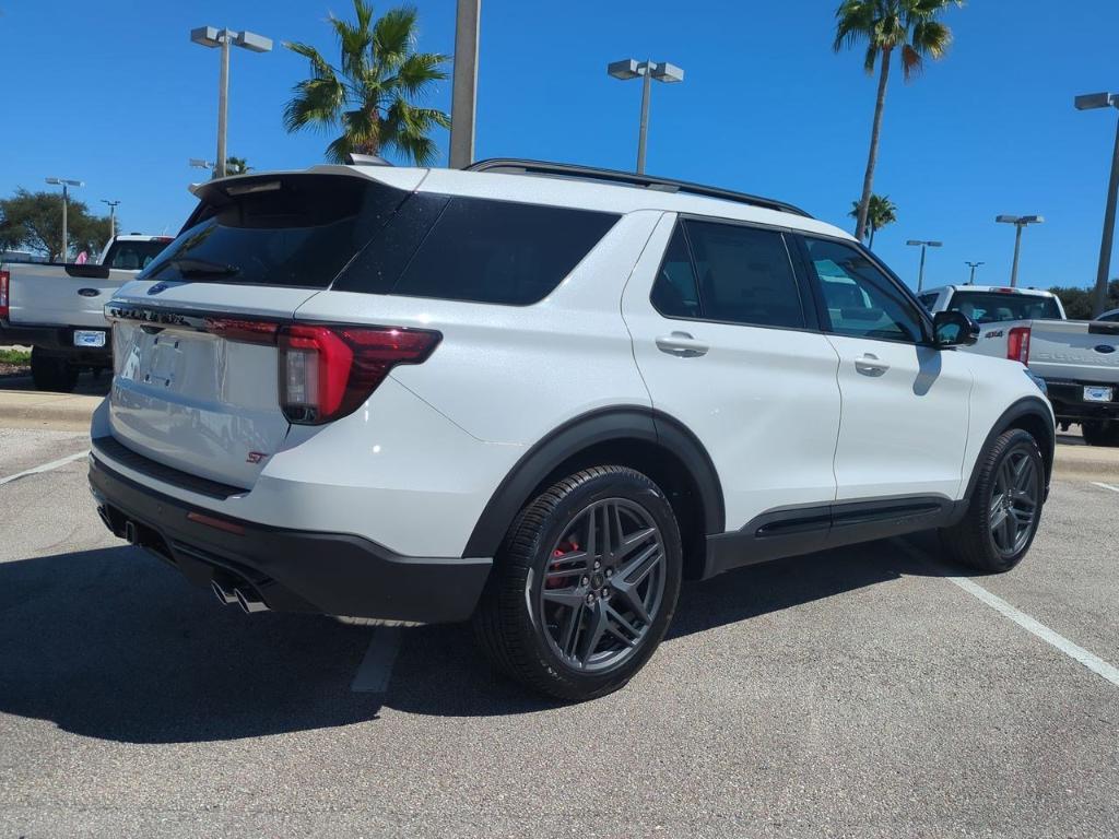 new 2025 Ford Explorer car, priced at $58,574