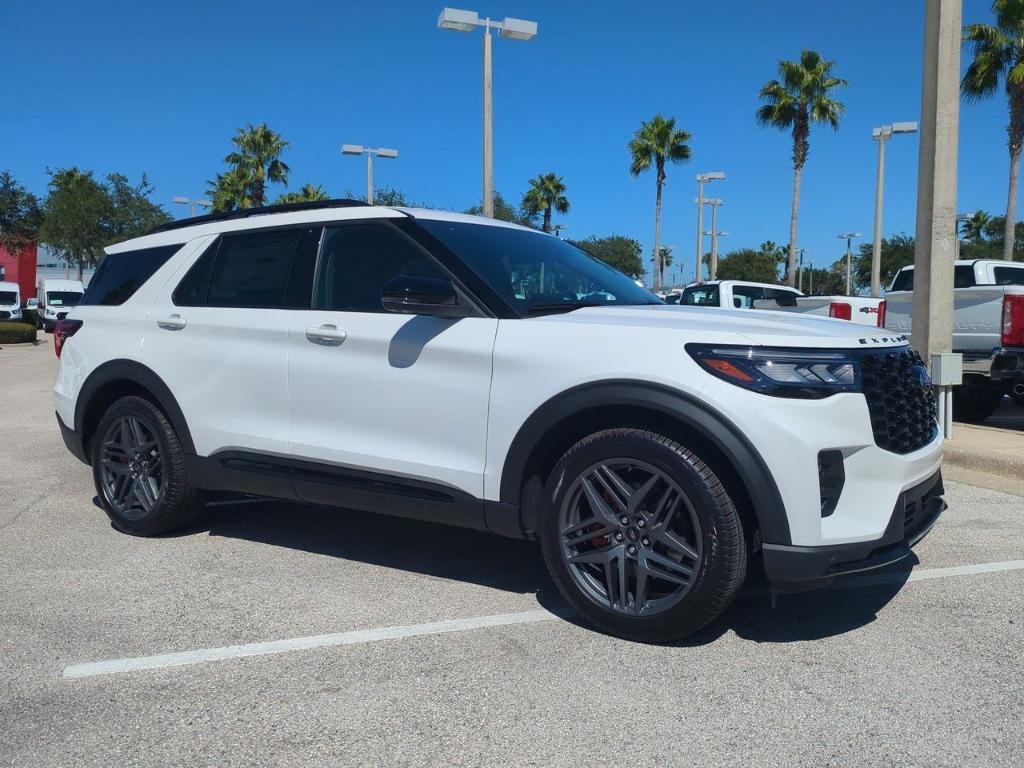 new 2025 Ford Explorer car, priced at $58,574
