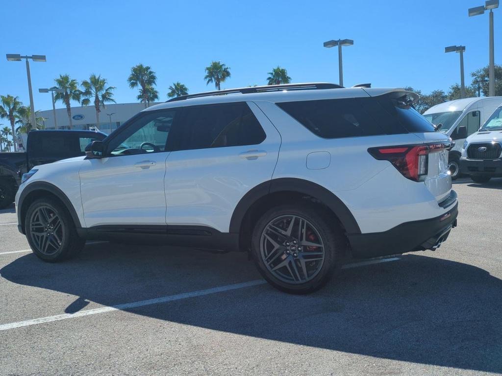 new 2025 Ford Explorer car, priced at $58,574