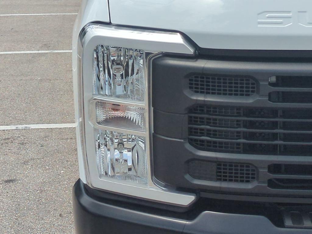 new 2025 Ford F-250 car, priced at $45,895