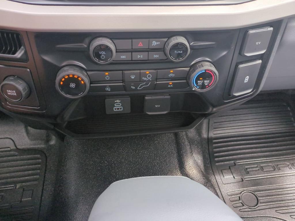 new 2025 Ford F-250 car, priced at $45,895