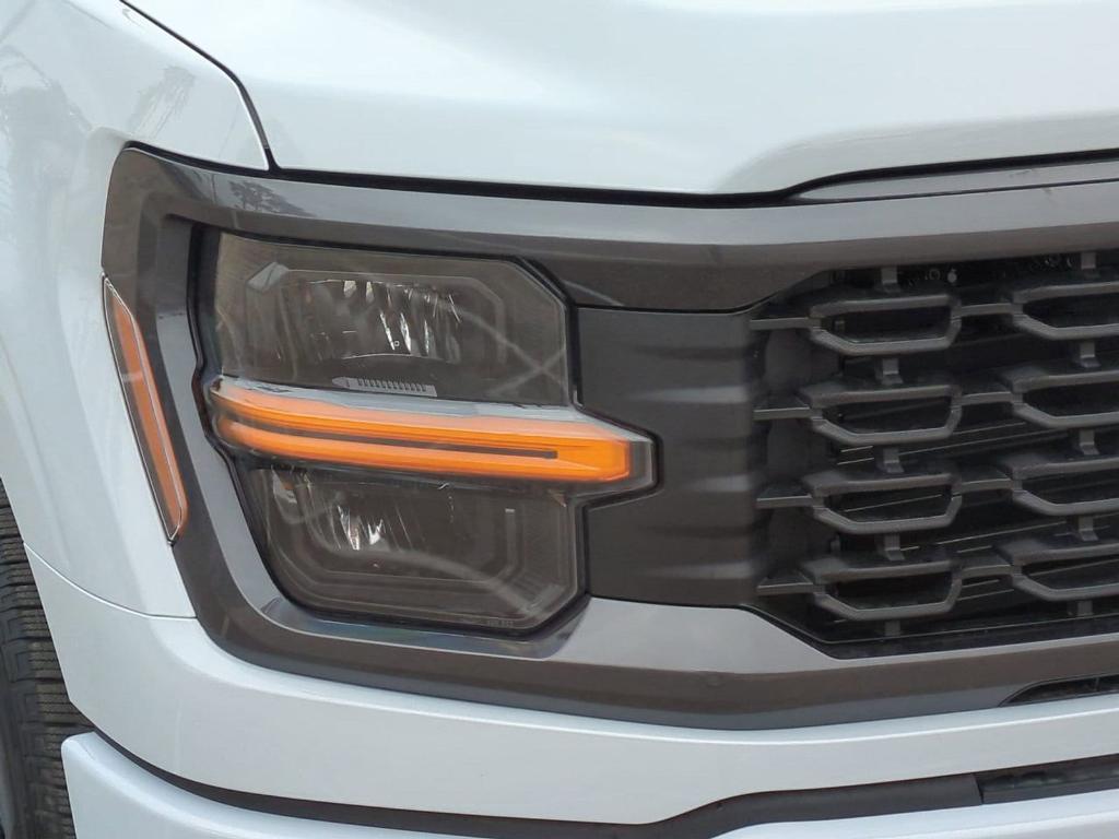 new 2025 Ford F-150 car, priced at $43,452