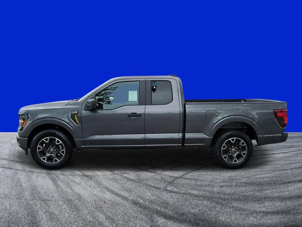 new 2025 Ford F-150 car, priced at $42,611