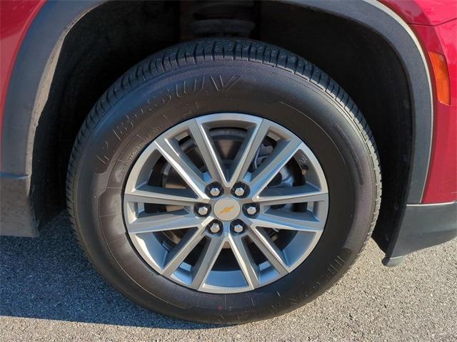 used 2023 Chevrolet Traverse car, priced at $26,492
