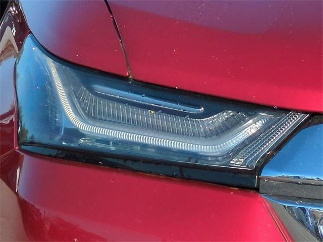used 2023 Chevrolet Traverse car, priced at $25,990