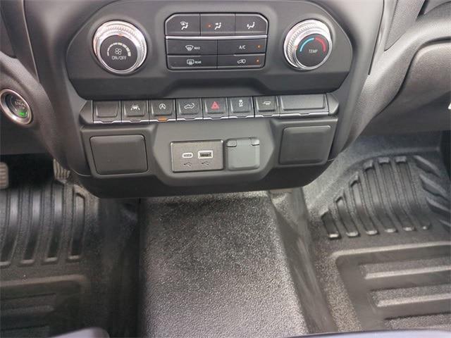 used 2025 GMC Sierra 1500 car, priced at $36,284