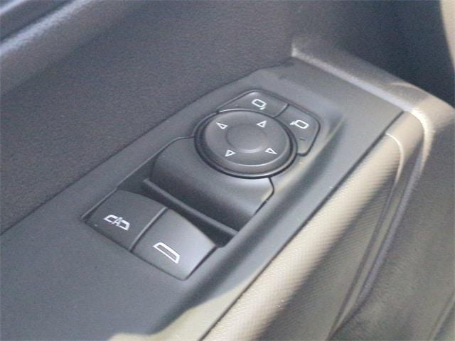 used 2025 GMC Sierra 1500 car, priced at $36,284