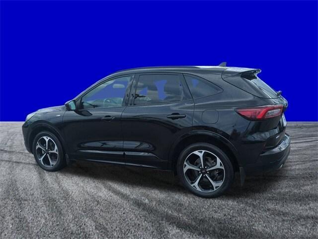 used 2023 Ford Escape car, priced at $28,121
