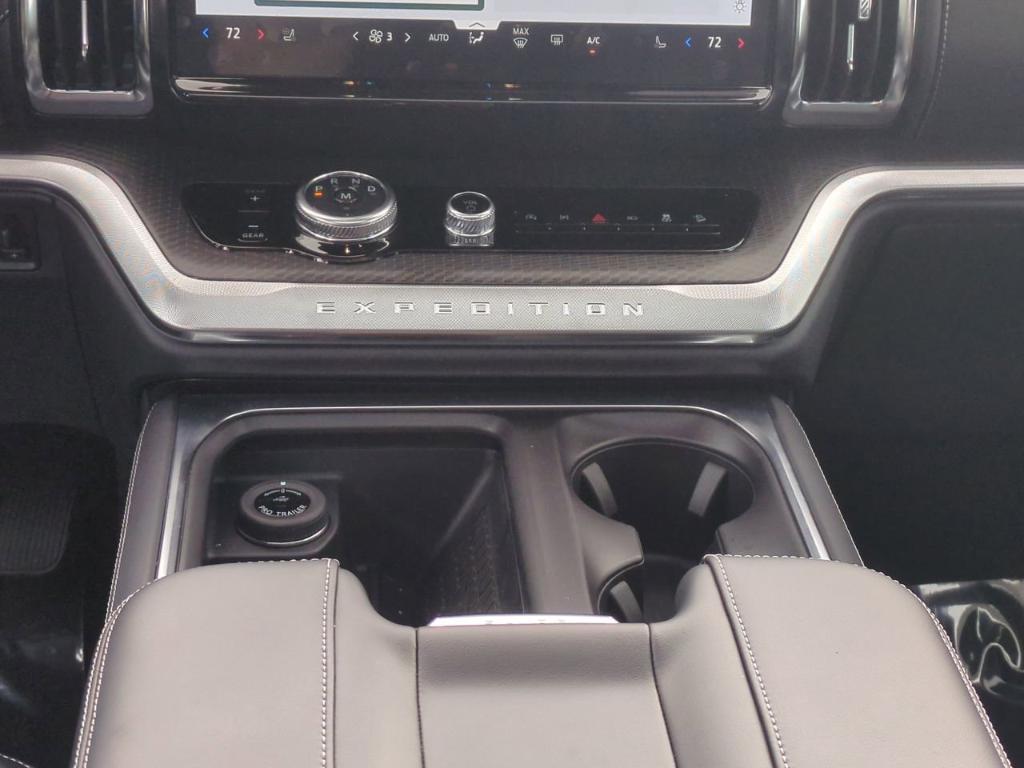 new 2025 Ford Expedition Max car, priced at $85,970