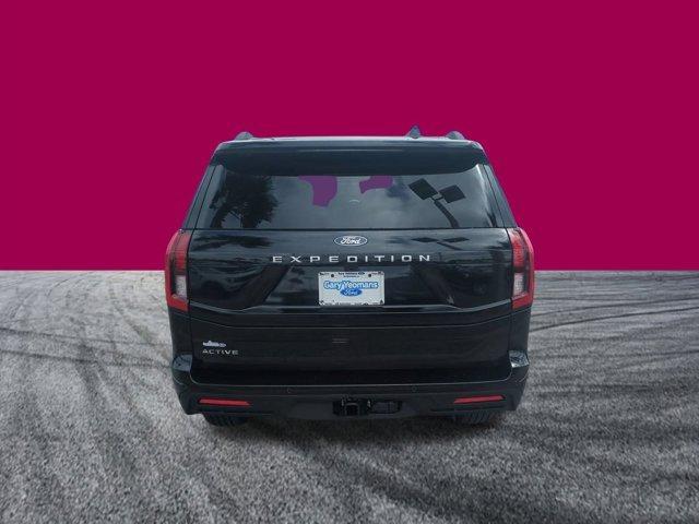 new 2025 Ford Expedition car, priced at $71,304