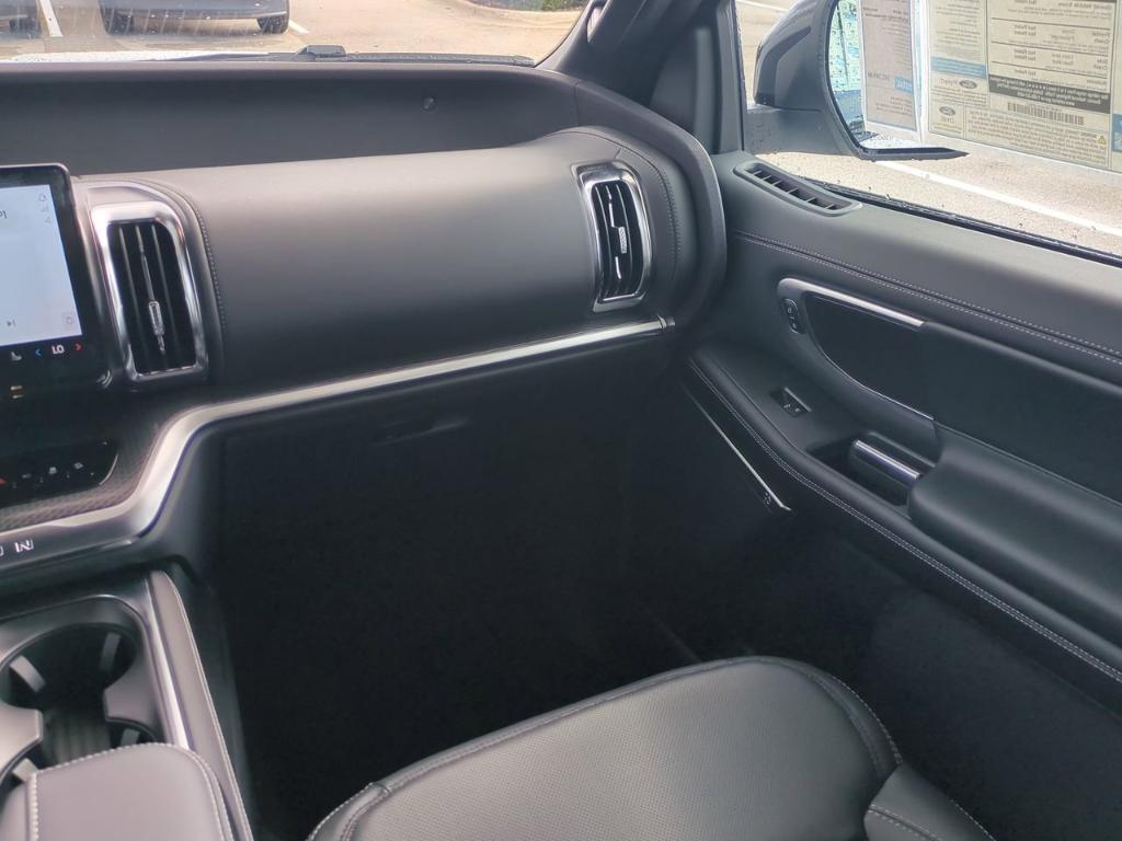 new 2025 Ford Expedition Max car, priced at $89,328