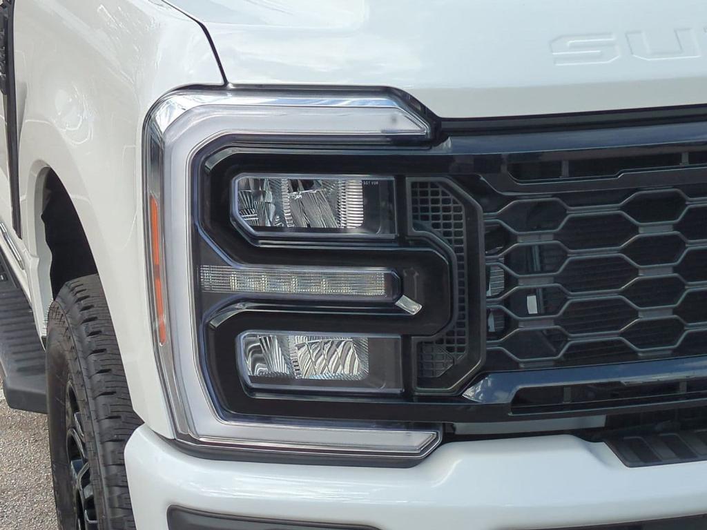 new 2025 Ford F-250 car, priced at $85,696