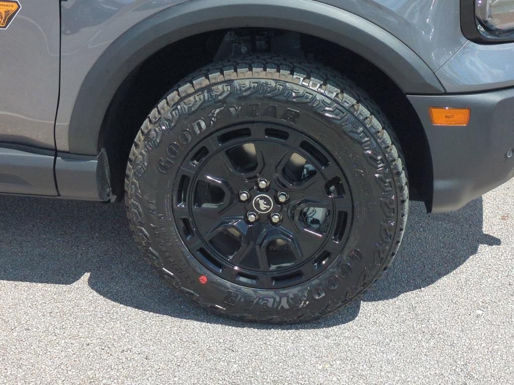 new 2025 Ford Bronco Sport car, priced at $45,695
