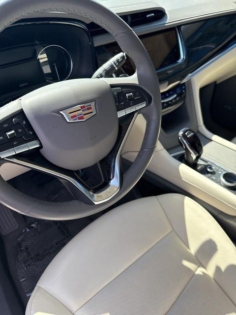 used 2023 Cadillac XT6 car, priced at $43,999