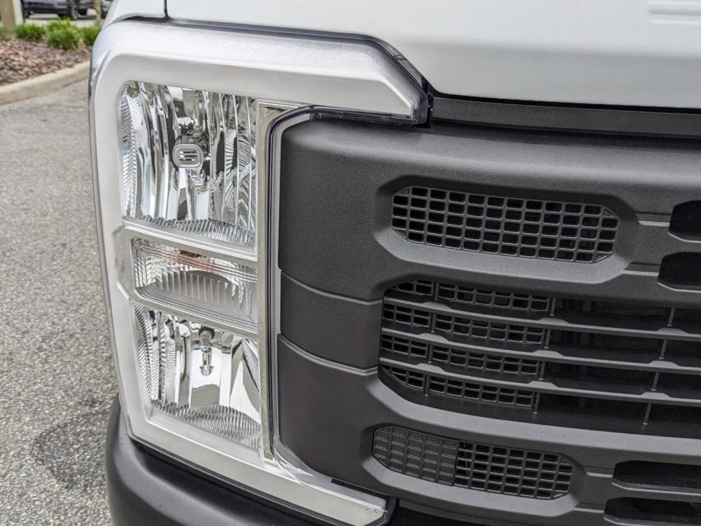 new 2024 Ford F-250 car, priced at $45,140