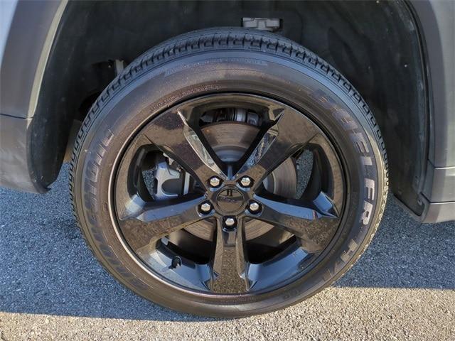 used 2023 Jeep Grand Cherokee L car, priced at $27,500