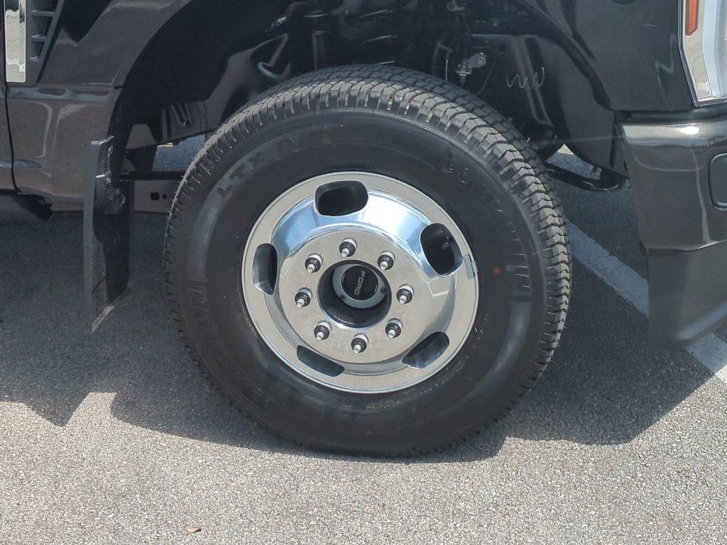 new 2025 Ford F-350 car, priced at $96,365