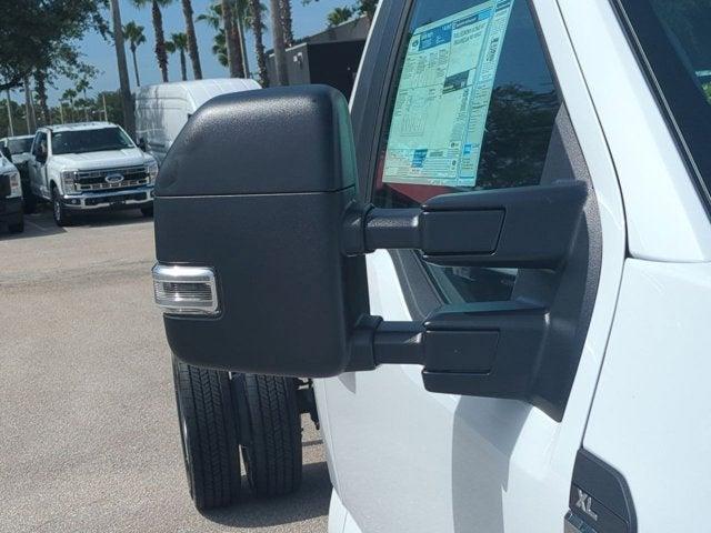 new 2025 Ford F-450 car, priced at $62,725