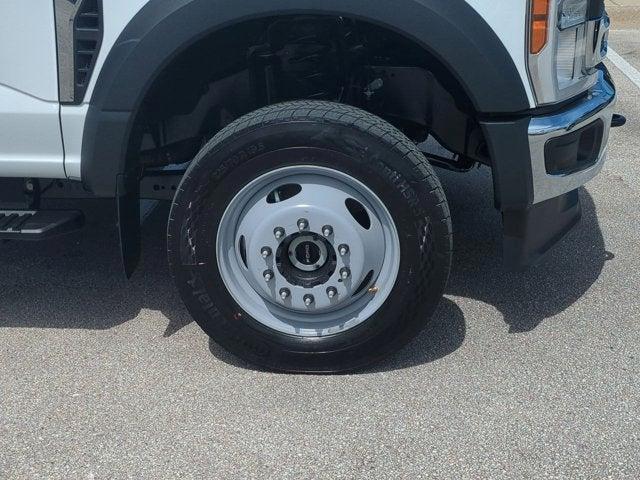 new 2025 Ford F-450 car, priced at $62,725