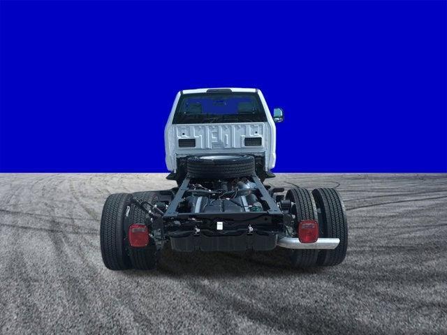 new 2025 Ford F-450 car, priced at $62,725