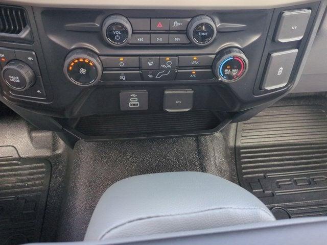 new 2025 Ford F-450 car, priced at $62,725