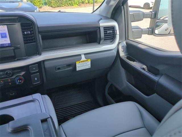 new 2025 Ford F-250 car, priced at $51,465