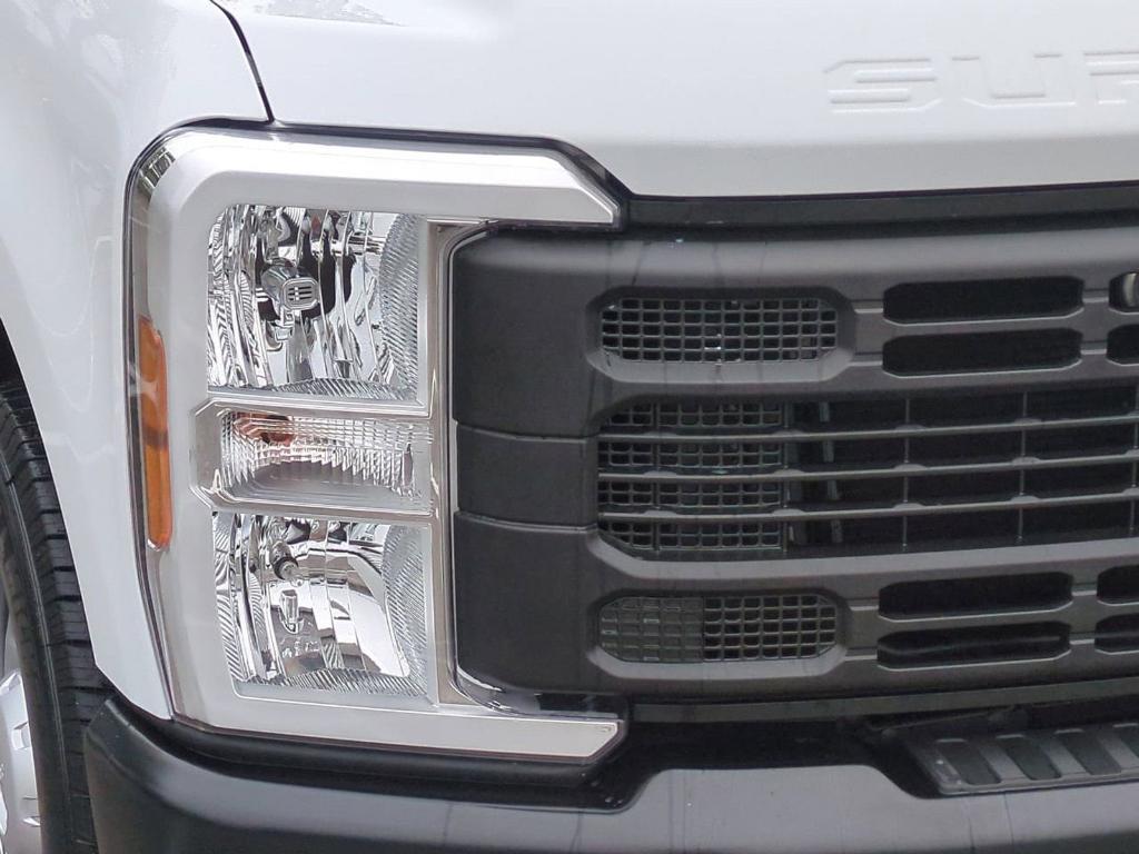 new 2025 Ford F-250 car, priced at $43,519