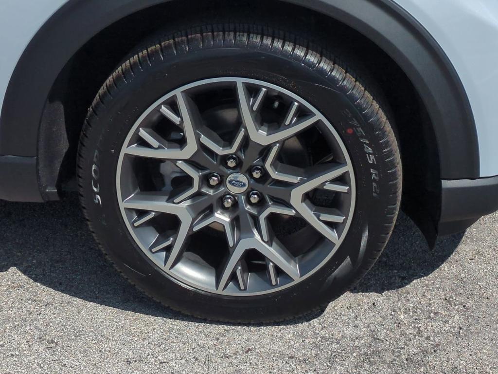 new 2025 Ford Explorer car, priced at $59,165