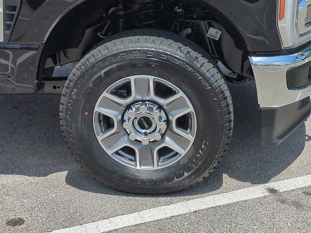 new 2025 Ford F-250 car, priced at $77,760