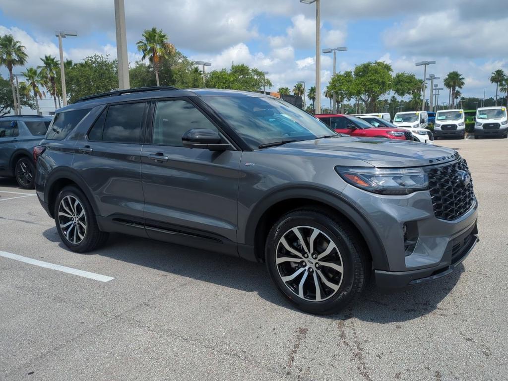 new 2025 Ford Explorer car, priced at $47,045