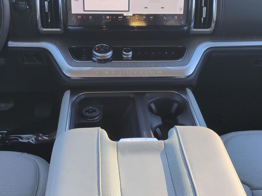 new 2025 Ford Expedition car, priced at $93,485