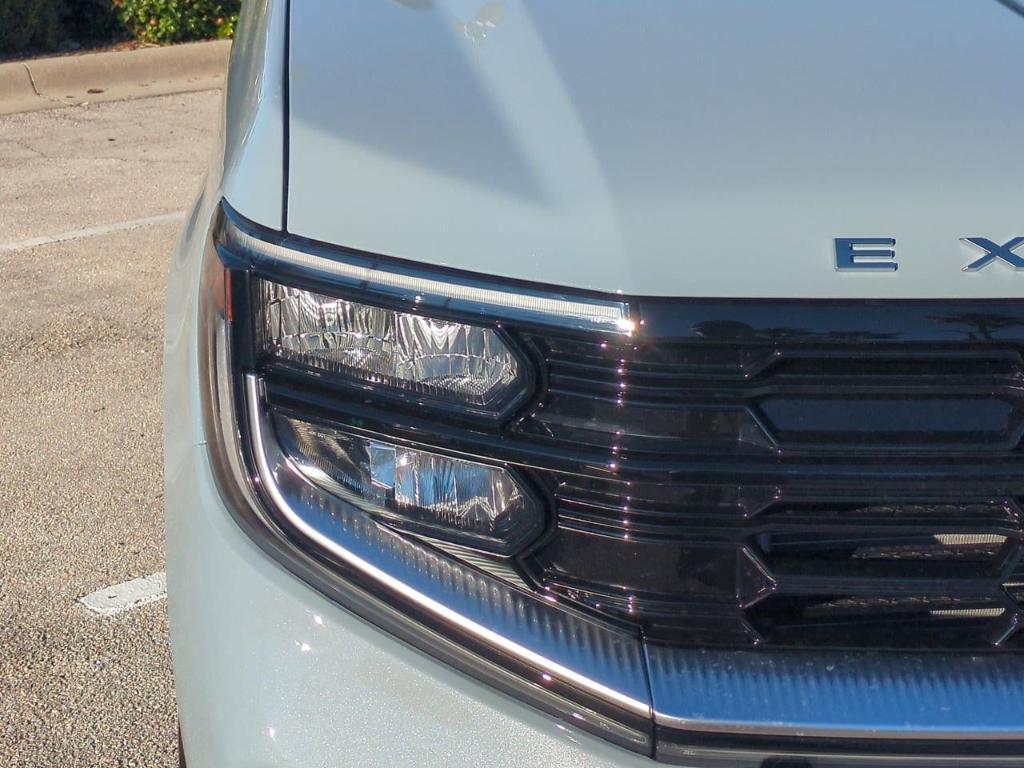 new 2025 Ford Expedition car, priced at $93,485