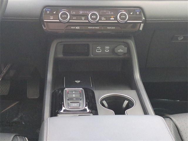 used 2025 Honda Pilot car, priced at $50,155