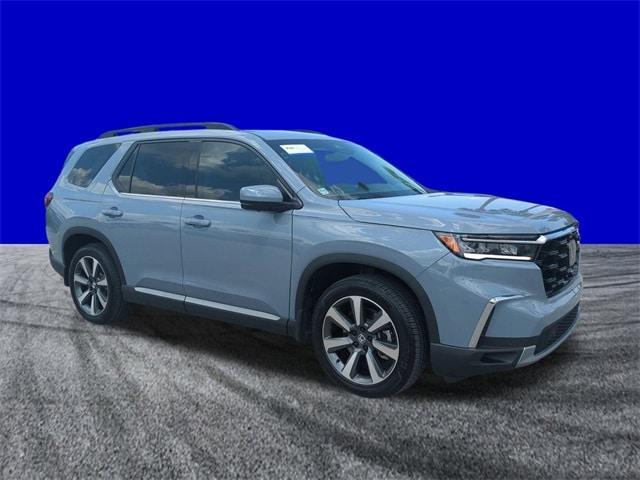used 2025 Honda Pilot car, priced at $50,155