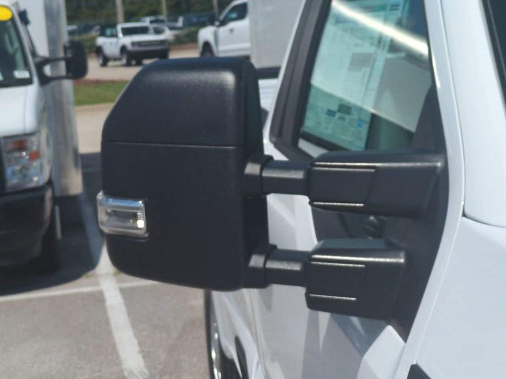 new 2025 Ford F-250 car, priced at $45,895