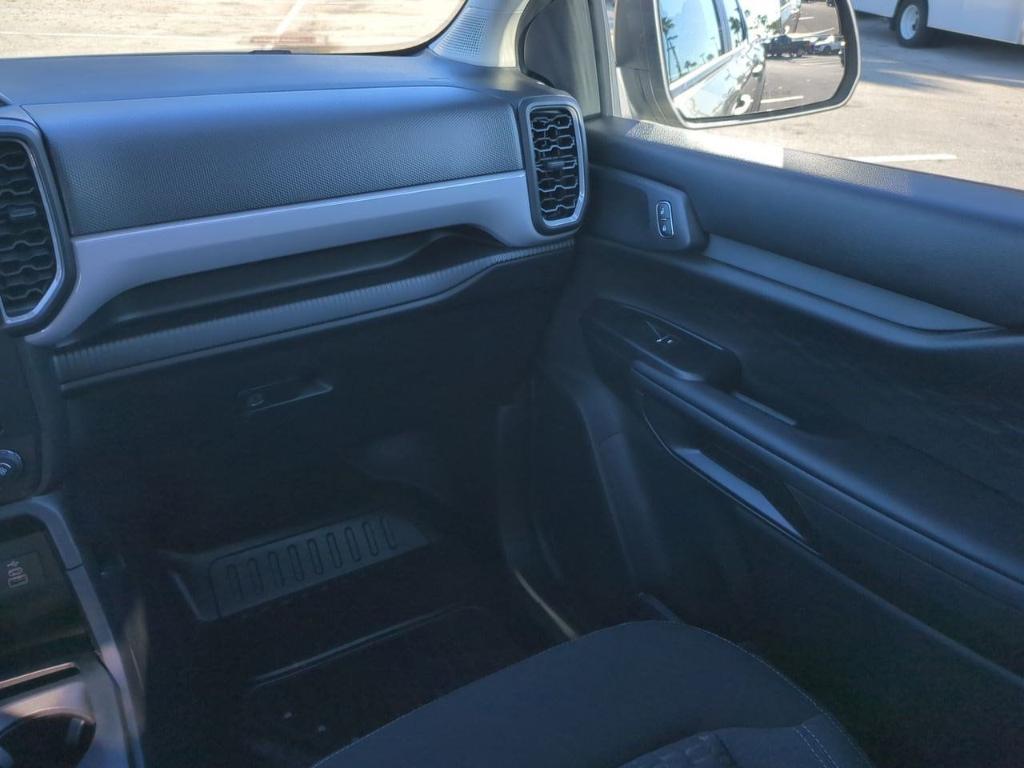 new 2025 Ford Ranger car, priced at $35,599