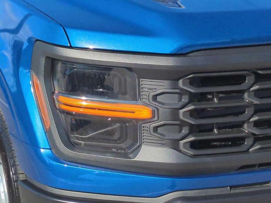 new 2024 Ford F-150 car, priced at $42,989