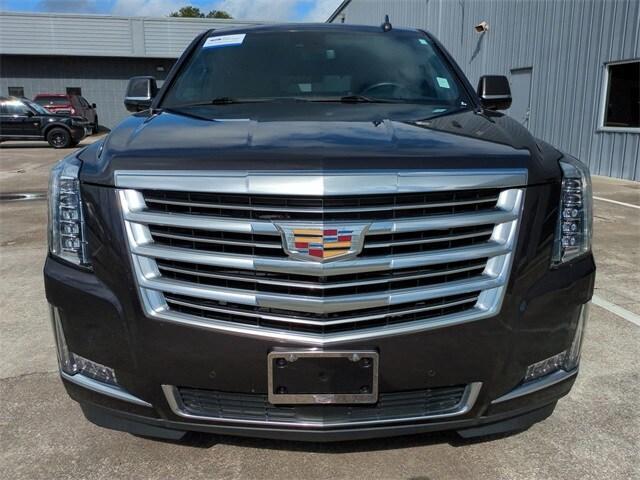 used 2017 Cadillac Escalade car, priced at $31,999