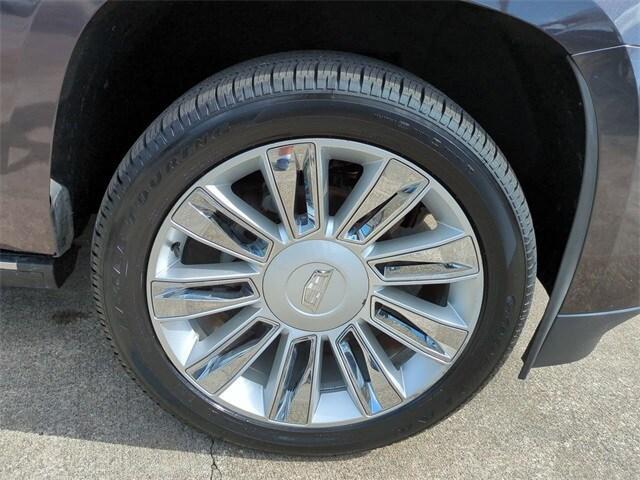 used 2017 Cadillac Escalade car, priced at $31,999