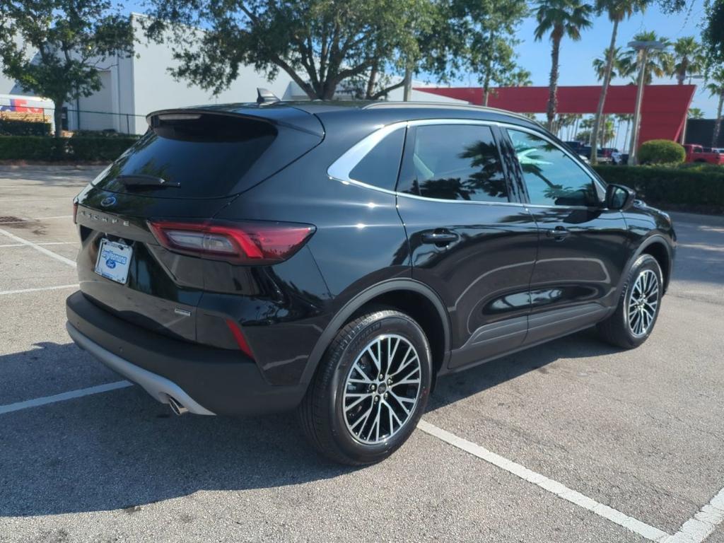 new 2025 Ford Escape car, priced at $36,895