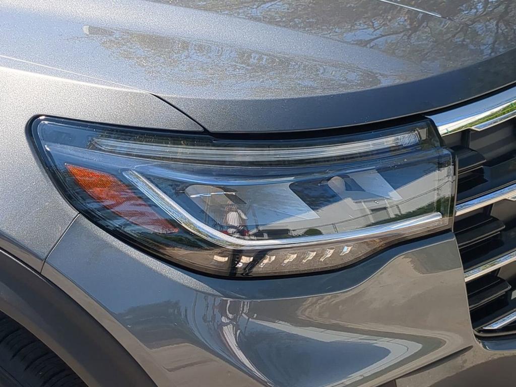 new 2025 Ford Explorer car, priced at $39,669