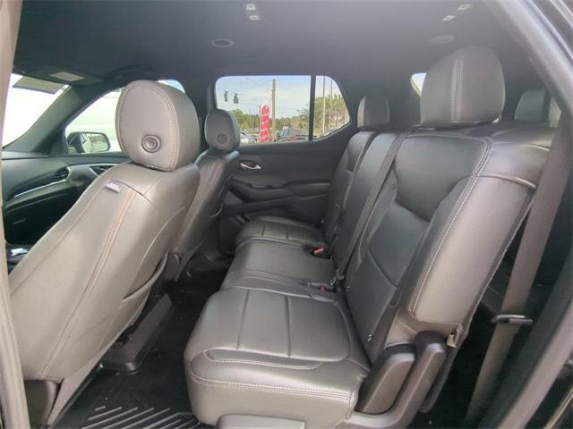 used 2022 Chevrolet Traverse car, priced at $29,992