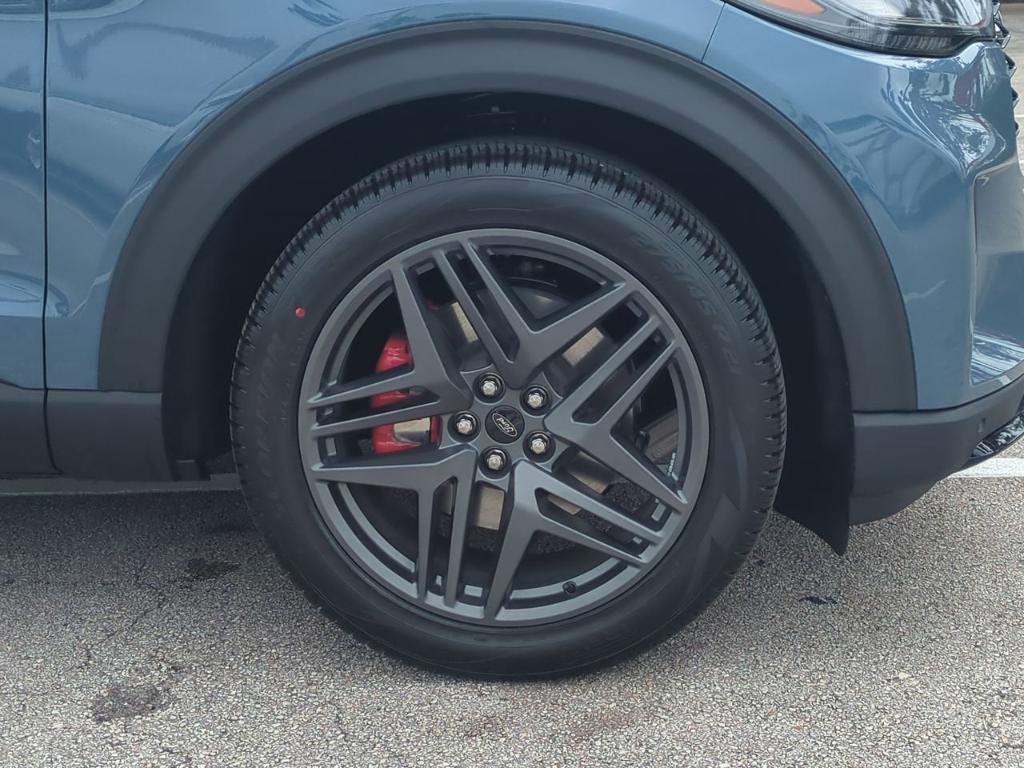 new 2025 Ford Explorer car, priced at $63,269