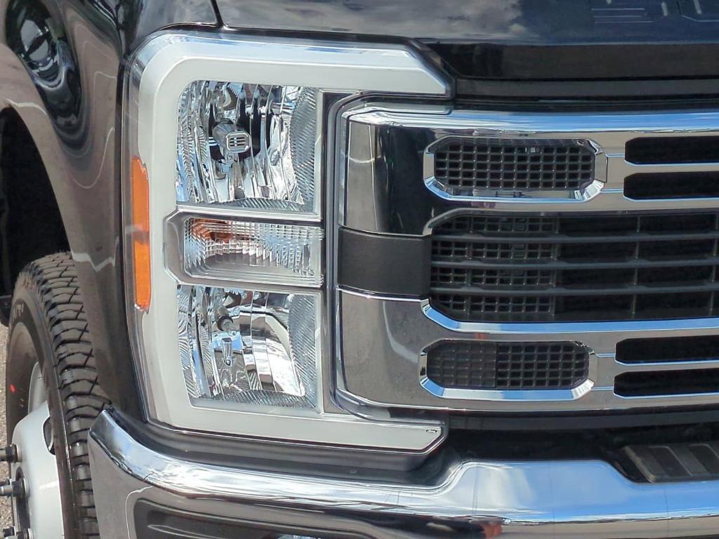 new 2025 Ford F-350 car, priced at $69,946