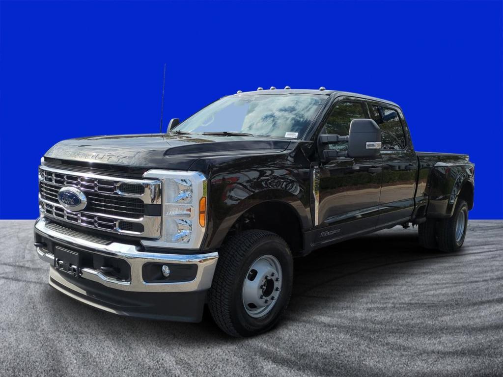 new 2025 Ford F-350 car, priced at $69,946